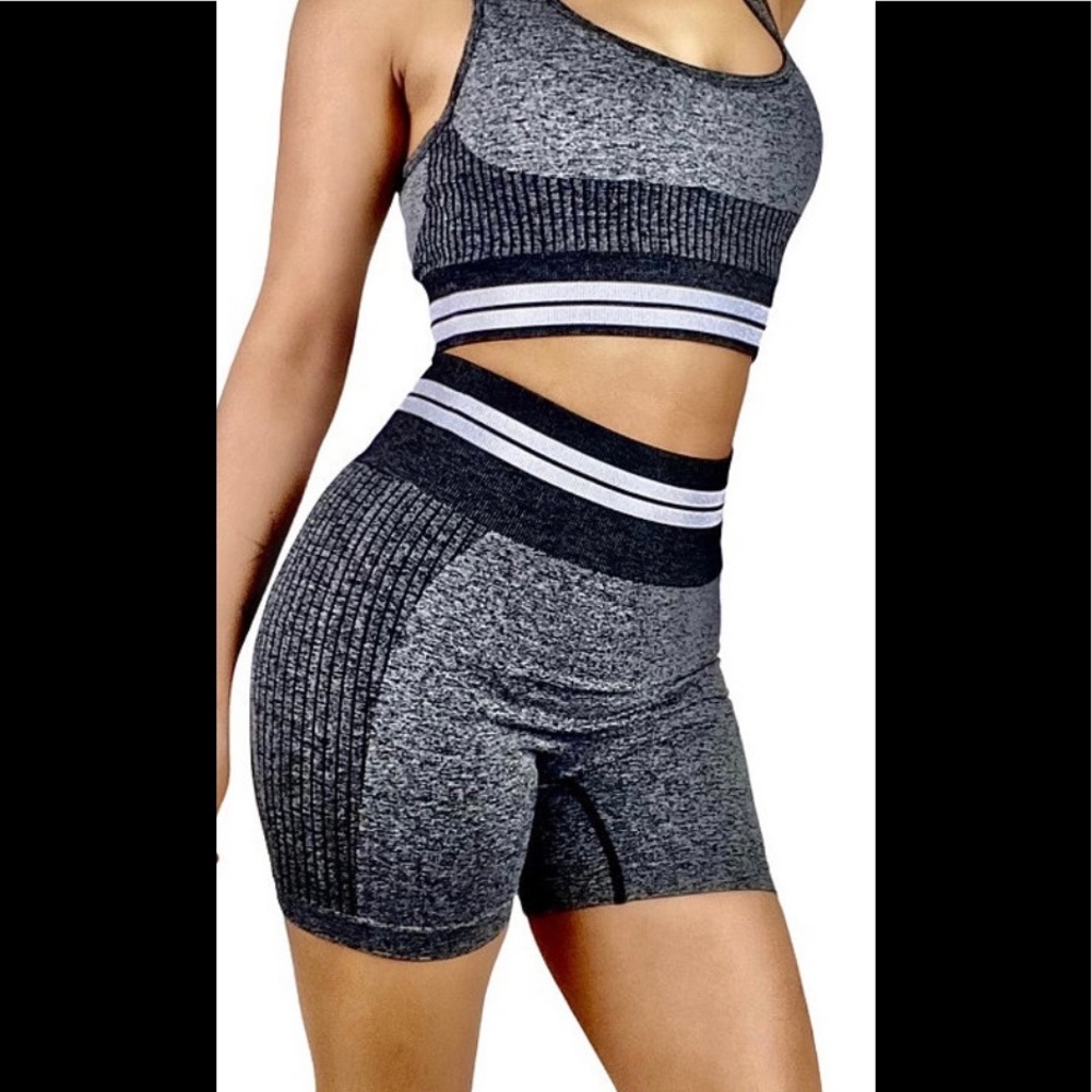 Two piece set 2 colors